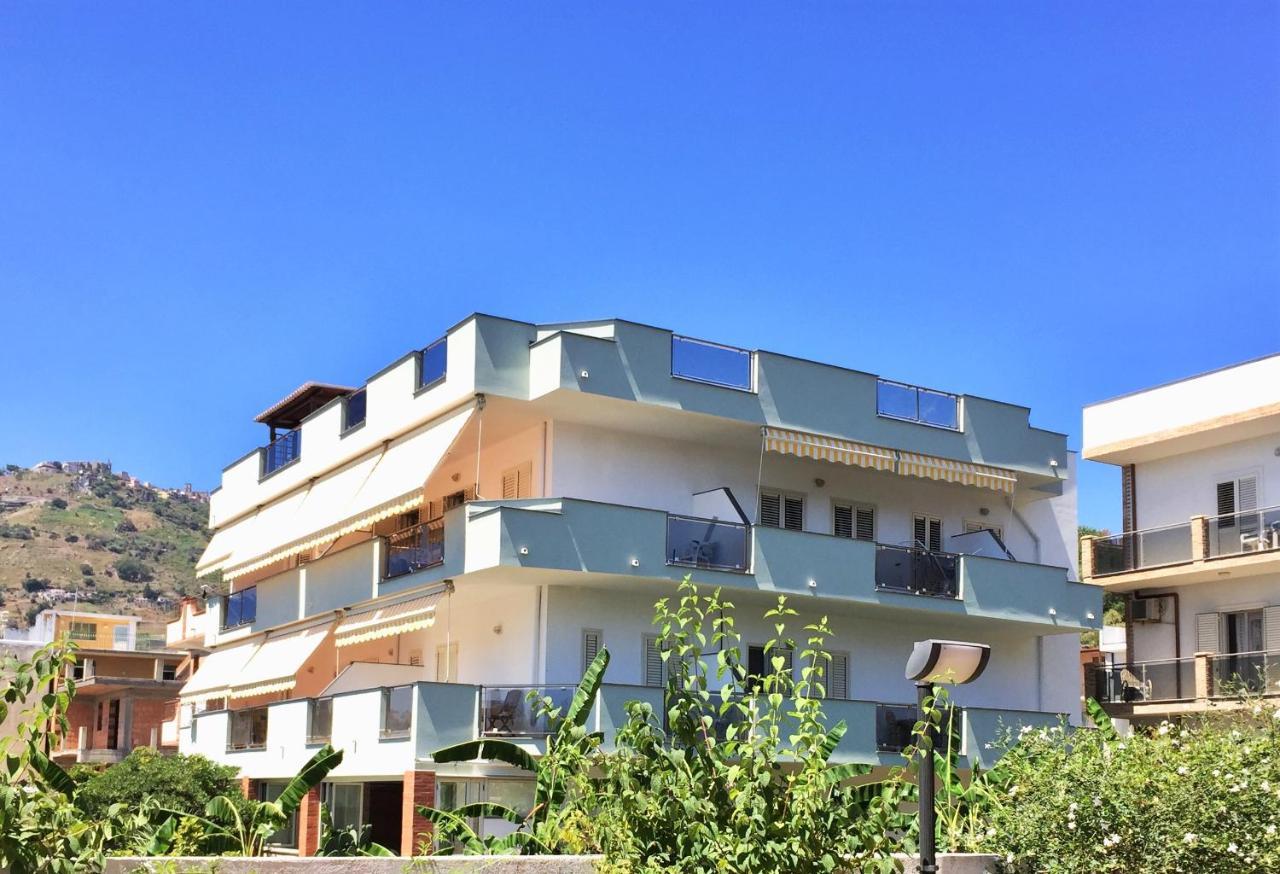 Le Zagare apartments SantʼAlessio Siculo Extérieur photo