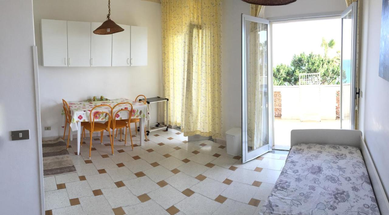 Le Zagare apartments SantʼAlessio Siculo Extérieur photo